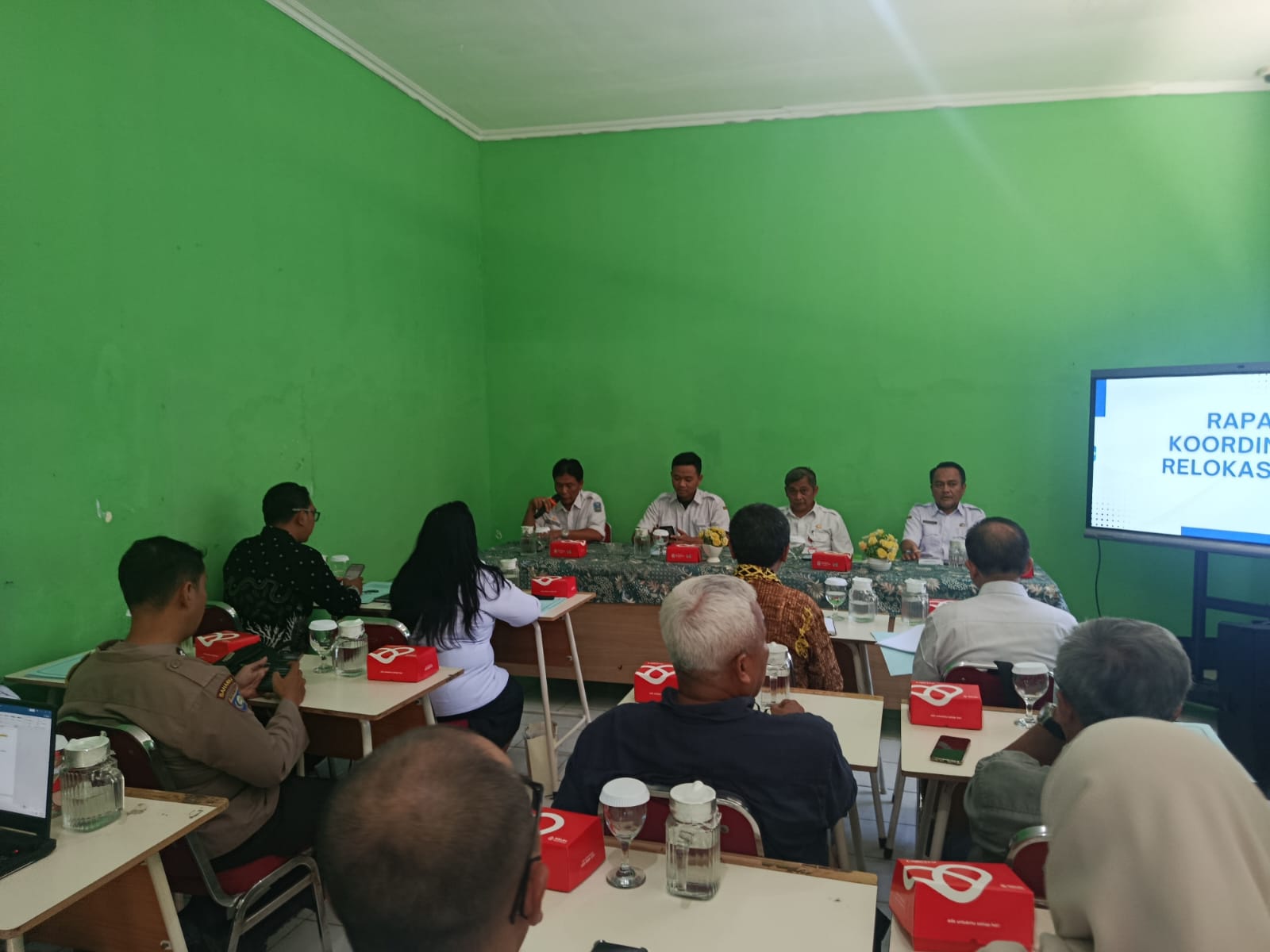 Relokasi TPS Kaliwaron Disepakati, Lingkungan SMKN 5 Surabaya akan Lebih Bersih dan Asri